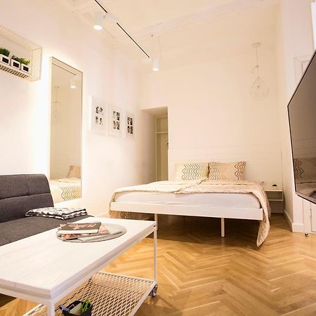 Atomic 1 Apartment Белград Екстериор снимка
