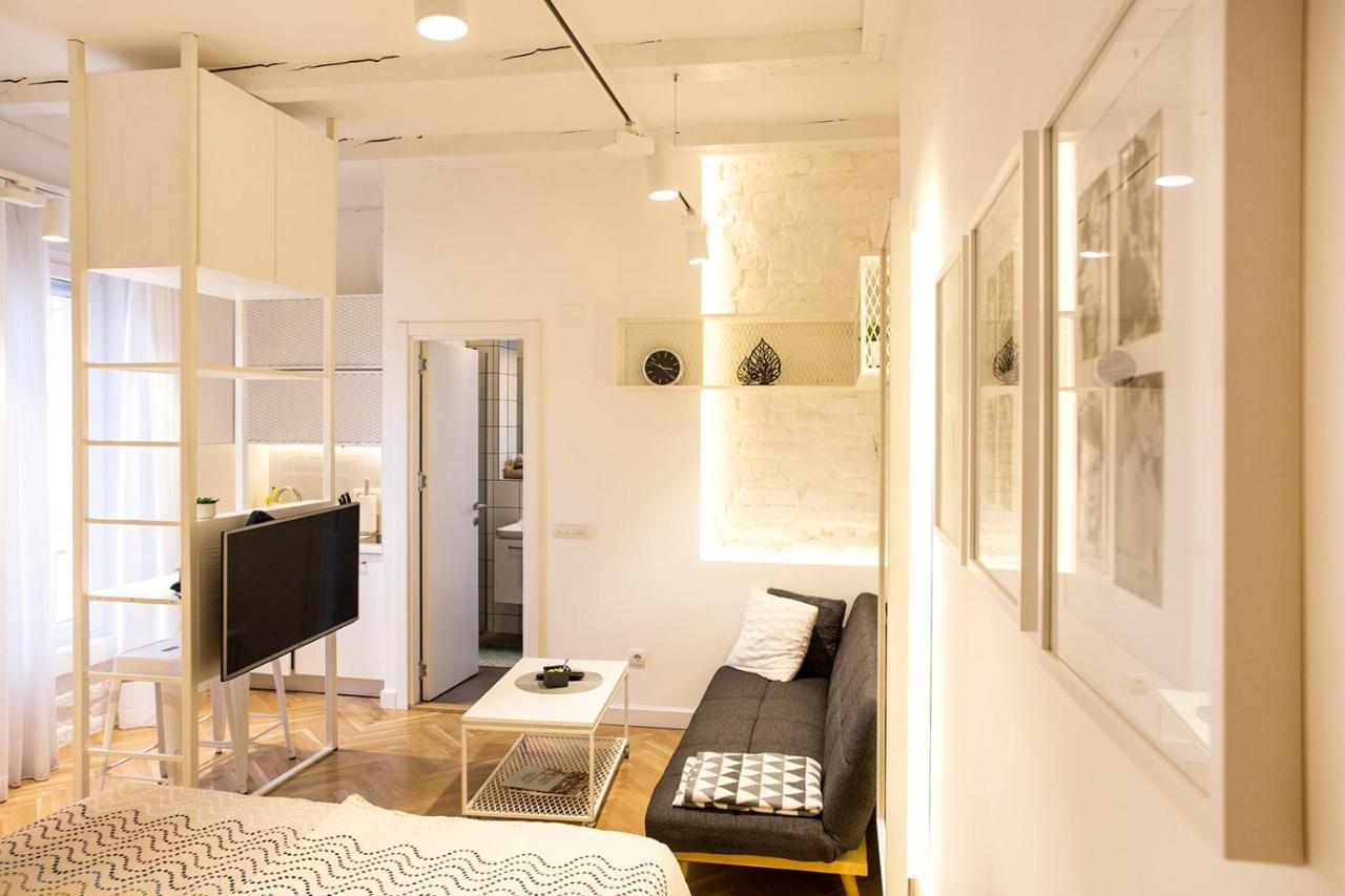 Atomic 1 Apartment Белград Екстериор снимка